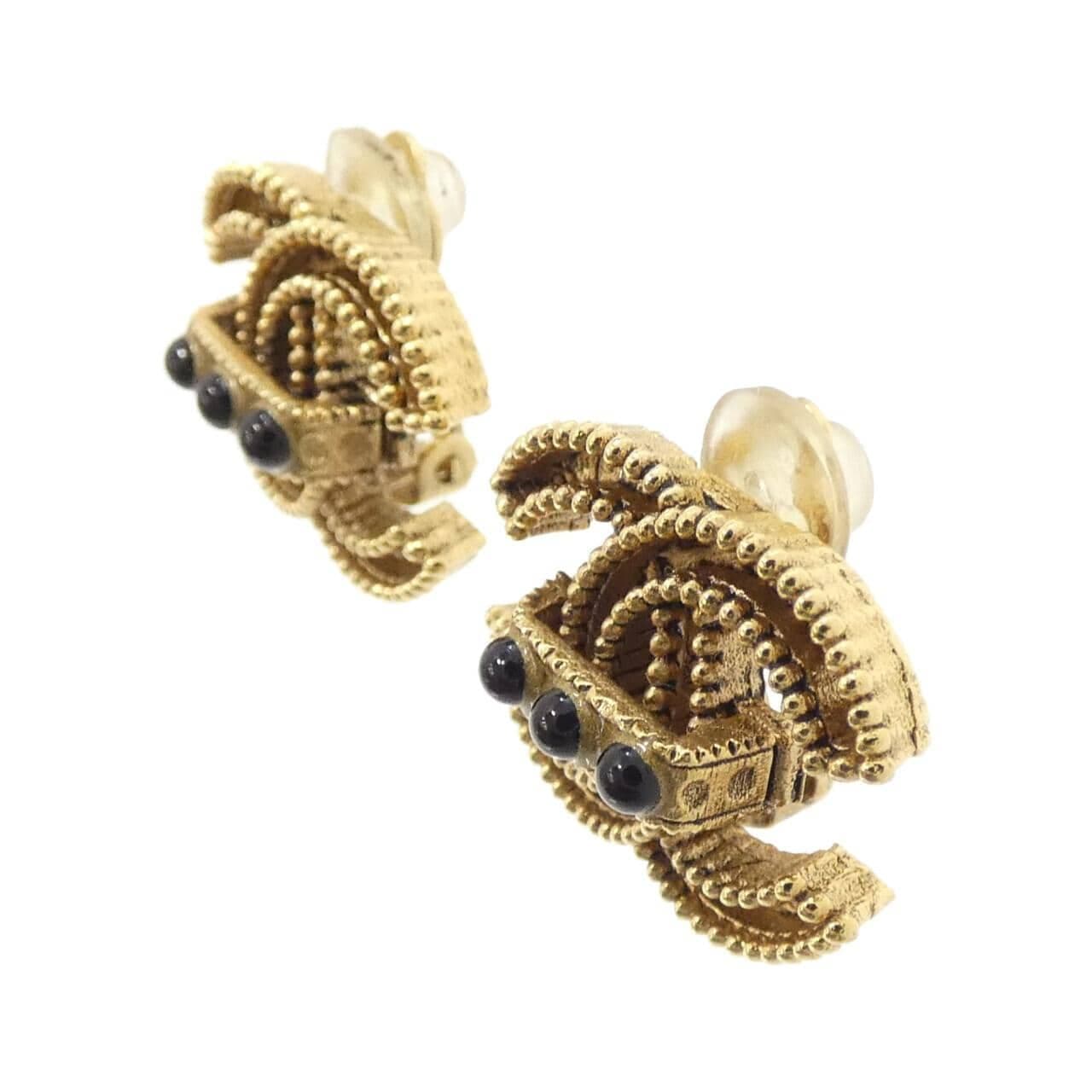 CHANEL Accessories