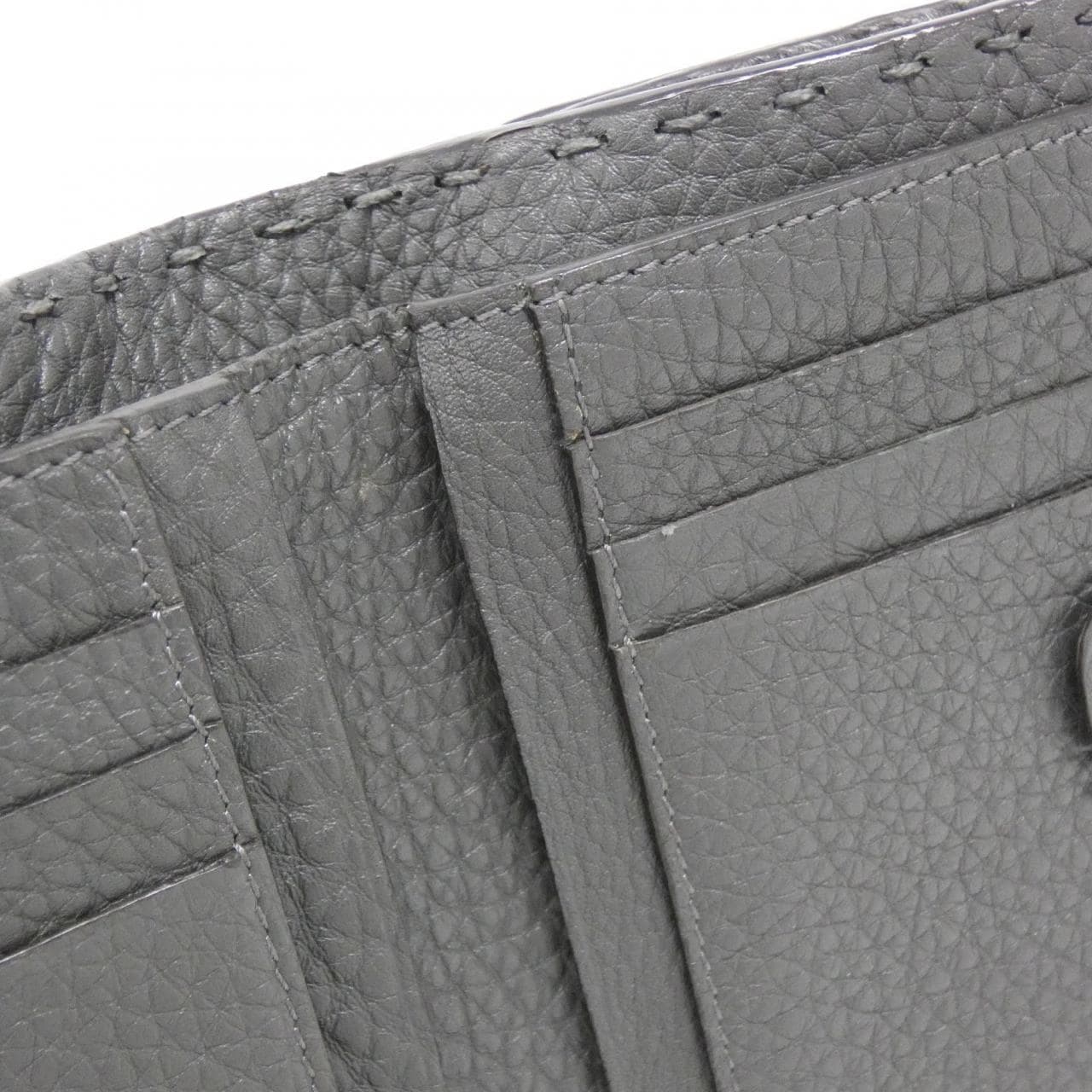 FENDI Peekaboo 8M0359 6DJ 銀包 蟒蛇皮