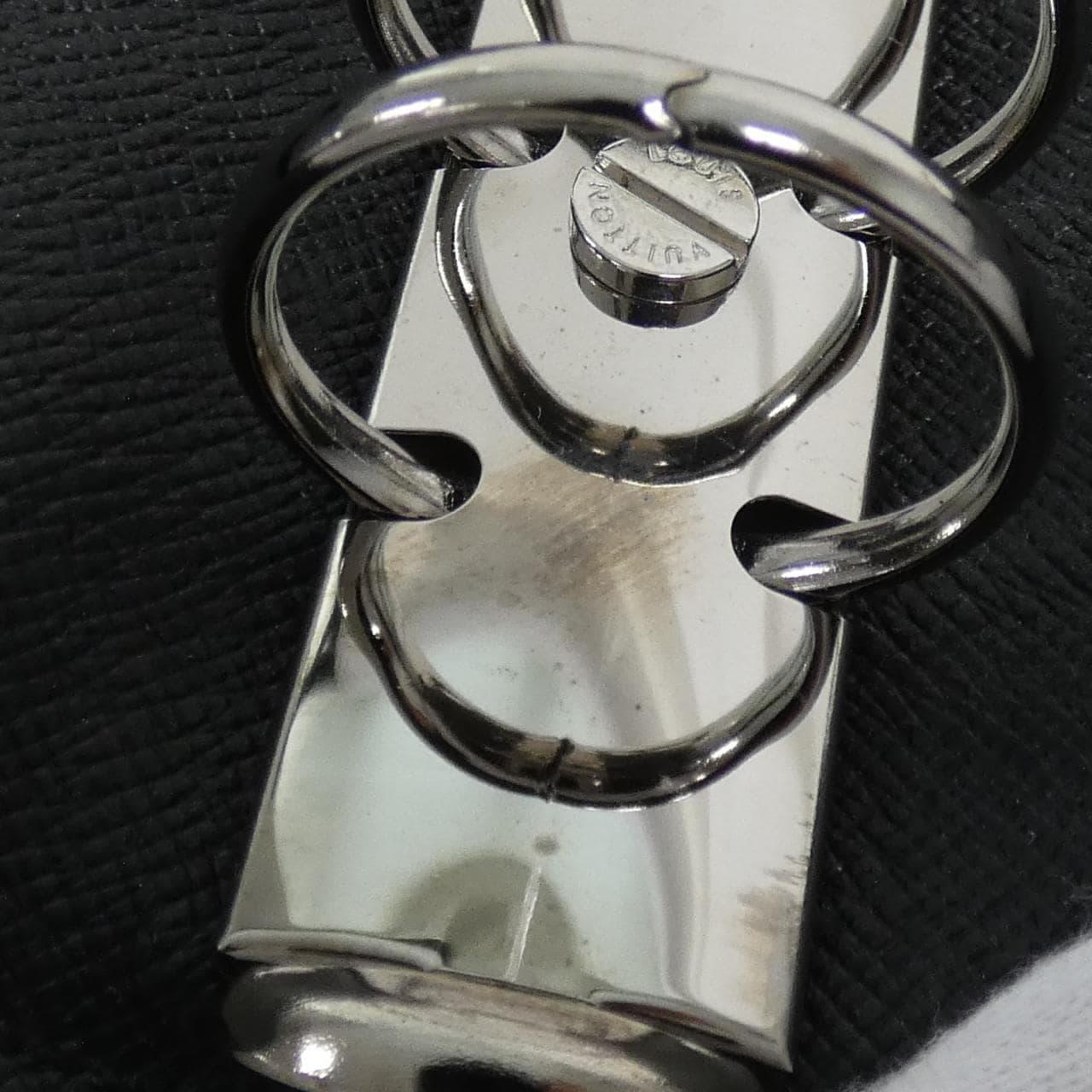 LOUIS VUITTON R20202 銀包 Epi