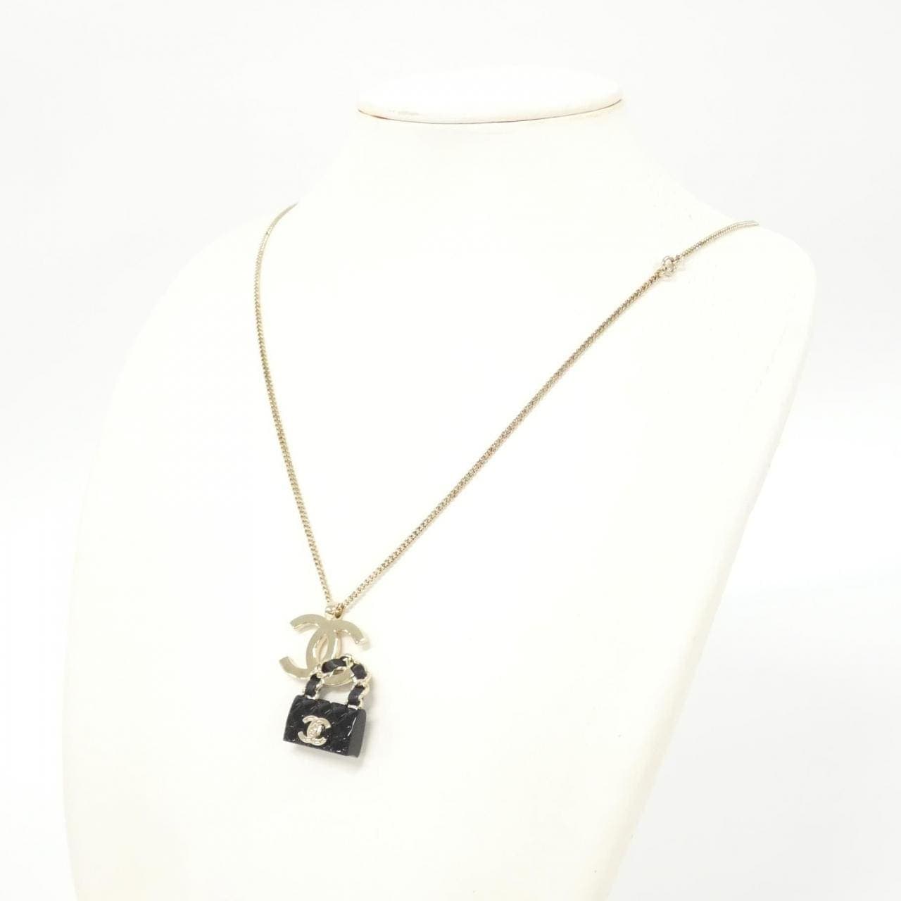 CHANEL ABA013