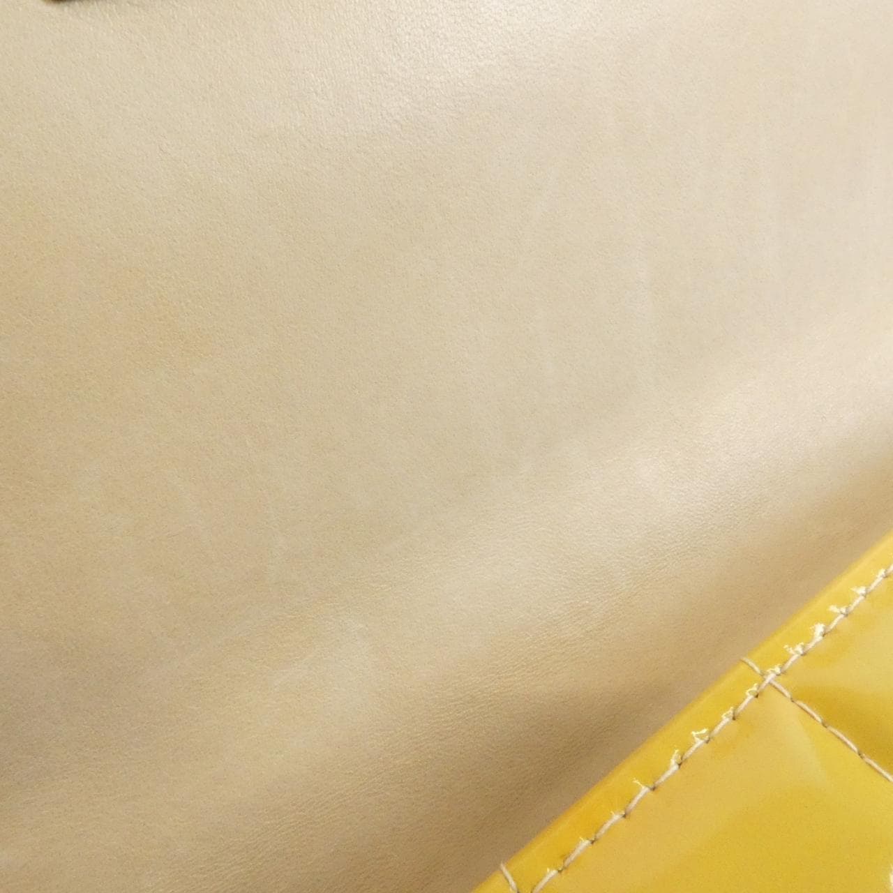 CHANEL 17661 肩背包 漆皮