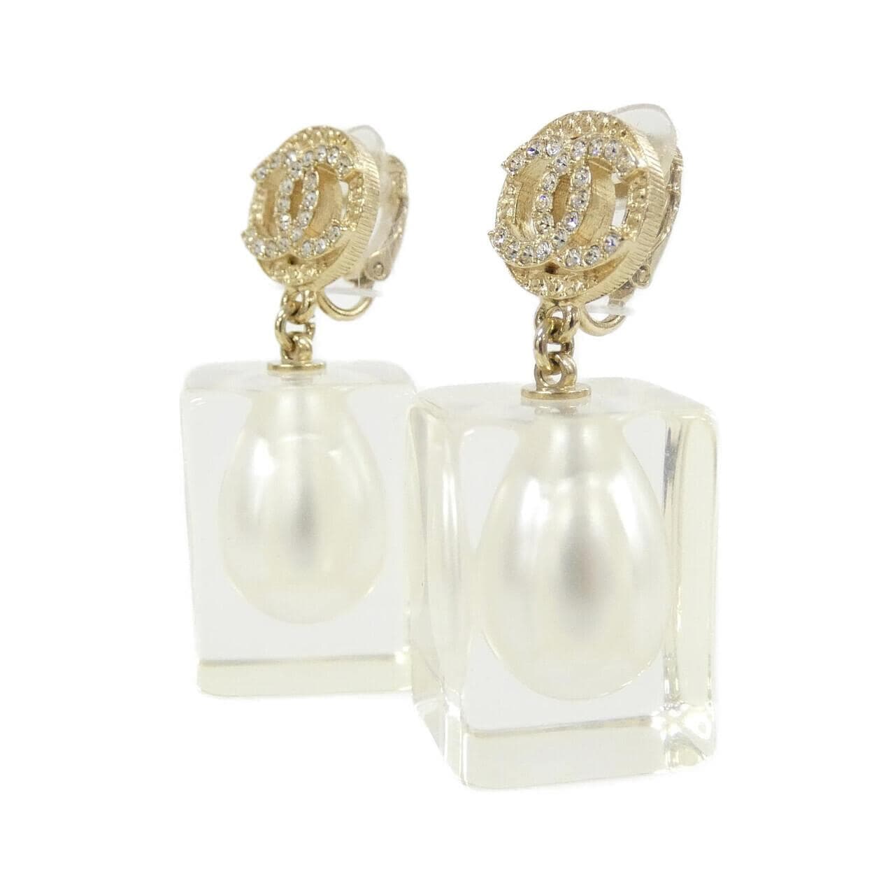 CHANEL Accessories