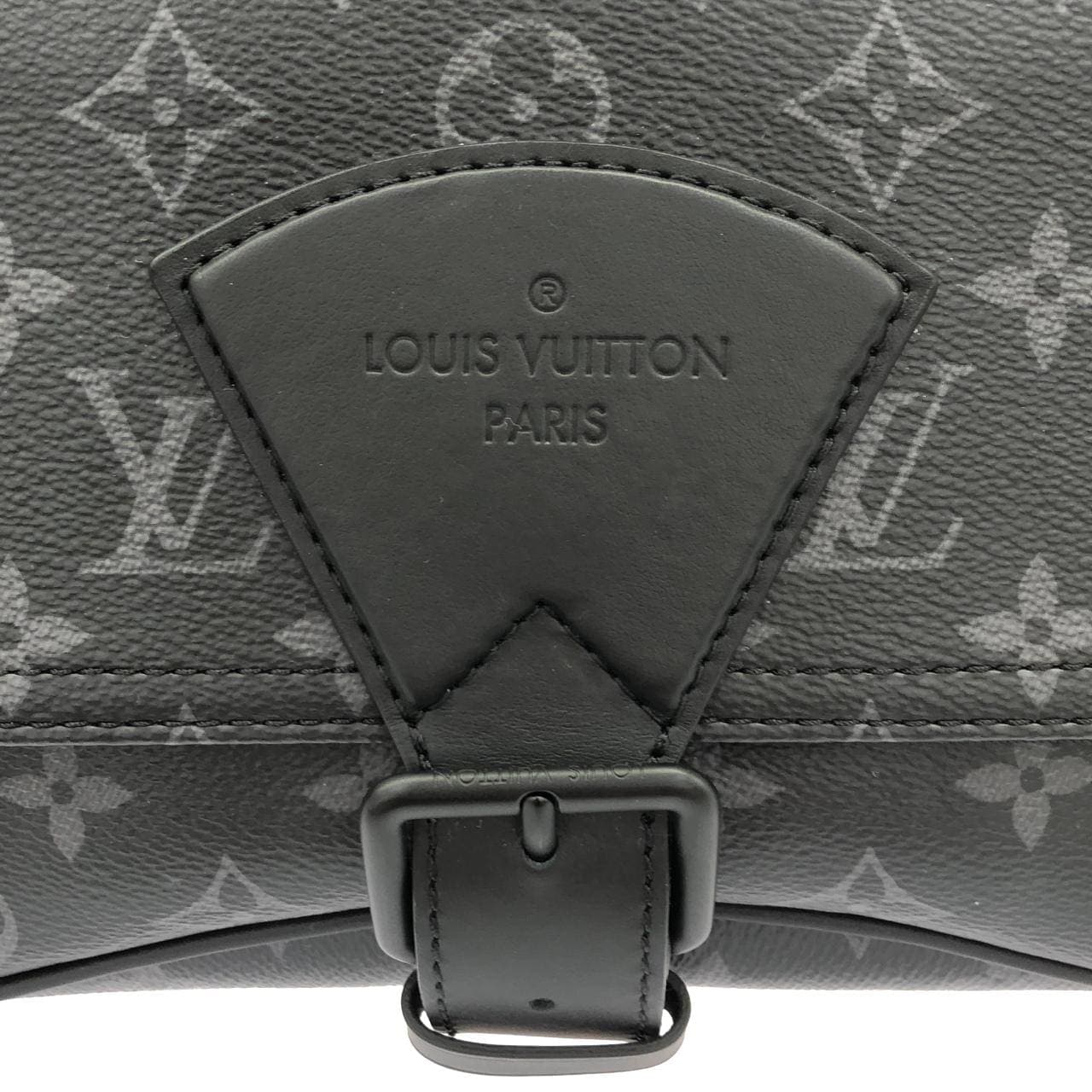 LOUIS VUITTON Eclipse M46685 肩背包 Monogram