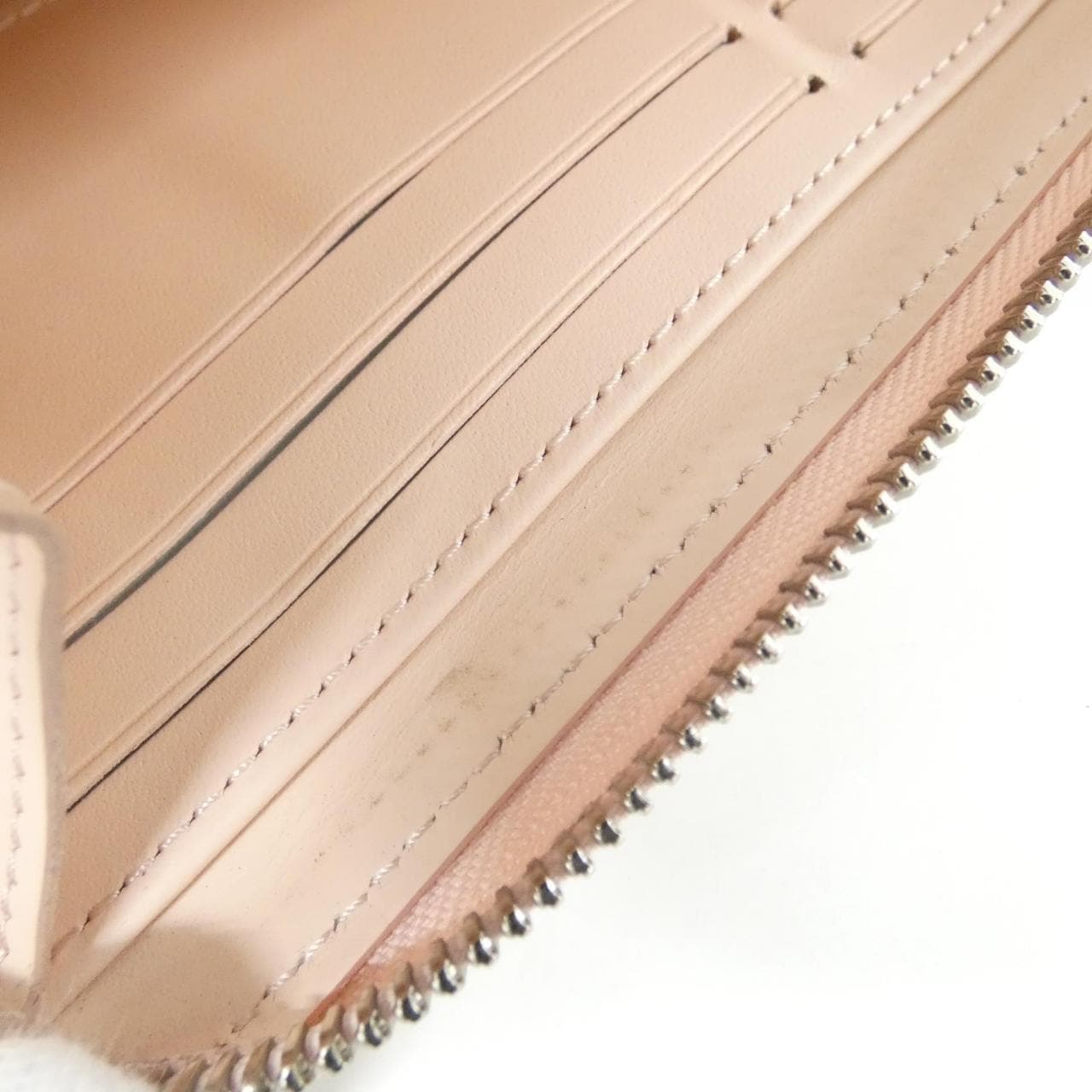 LOUIS VUITTON Mahina M82755 銀包