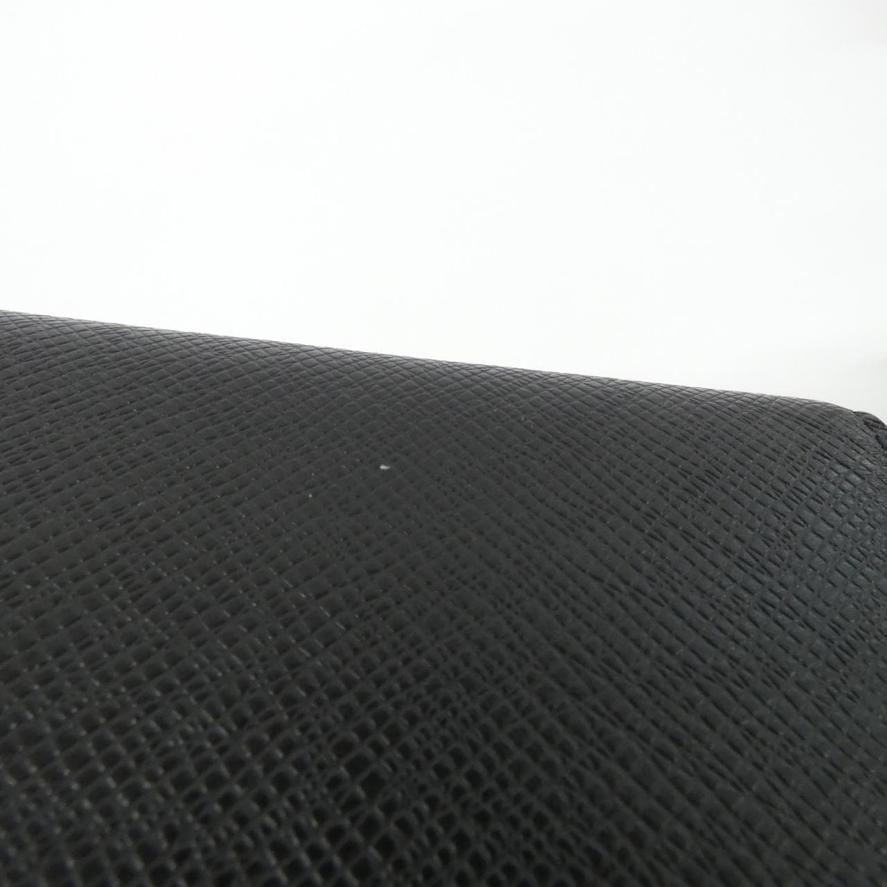 LOUIS VUITTON M30285 銀包