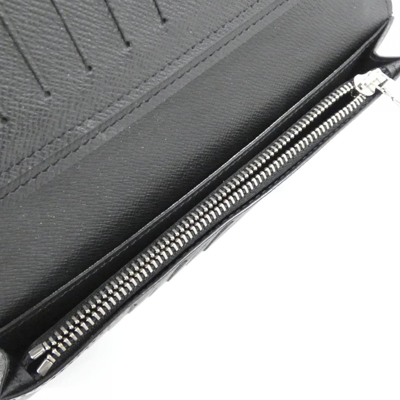 LOUIS VUITTON M30285 銀包