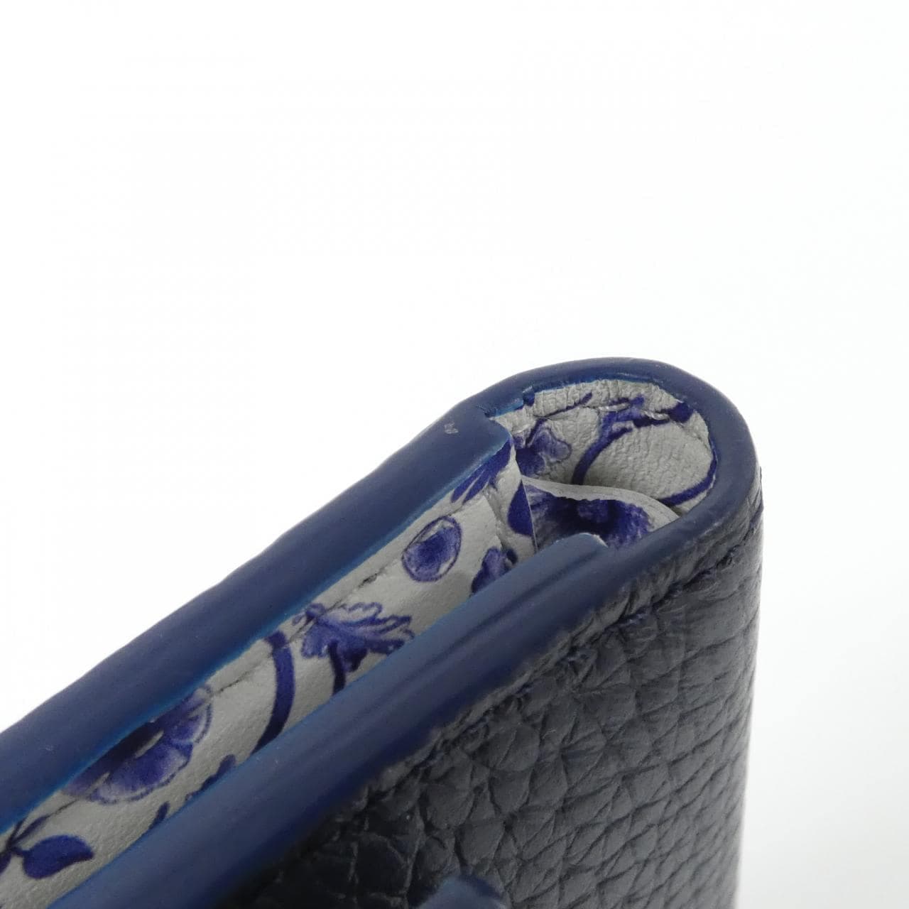 LOUIS VUITTON Capucines M82046 銀包