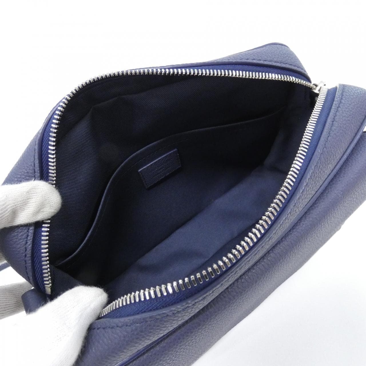 LOUIS VUITTON M15260 肩背包 羊皮
