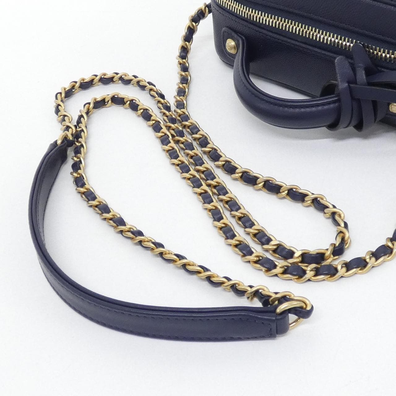 CHANEL 93342 Handbag Grained Calfskin