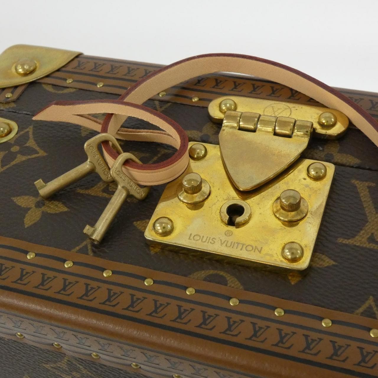 LOUIS VUITTON 銀包 Monogram