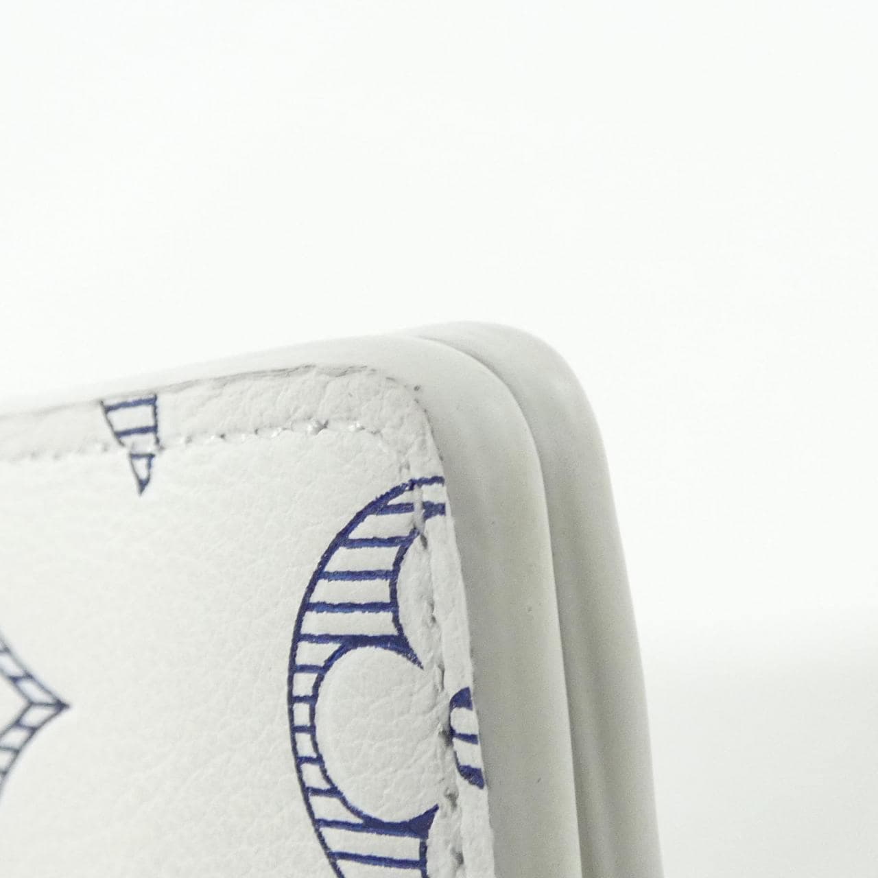 LOUIS VUITTON M83377 卡片套 Monogram