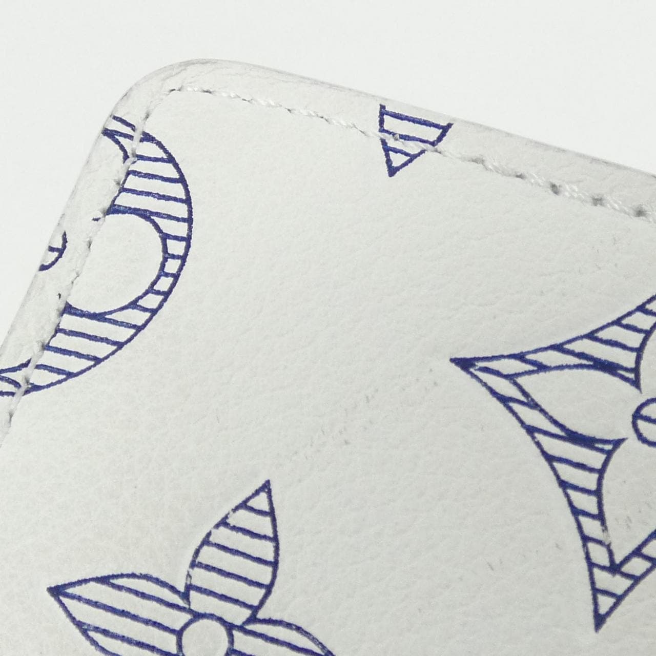 LOUIS VUITTON M83377 卡片套 Monogram