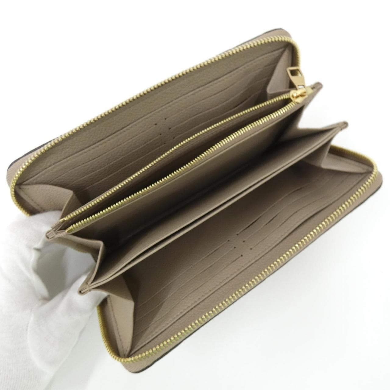 LOUIS VUITTON M69034 Wallet Monogram