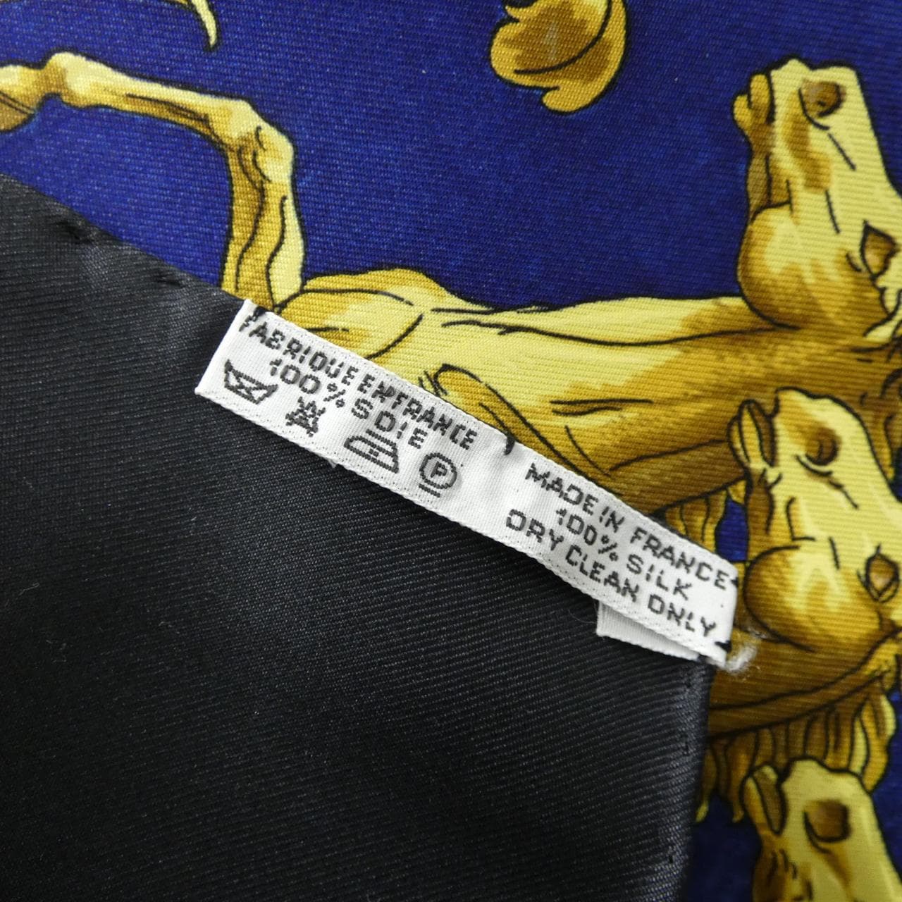 HERMES Scarf
