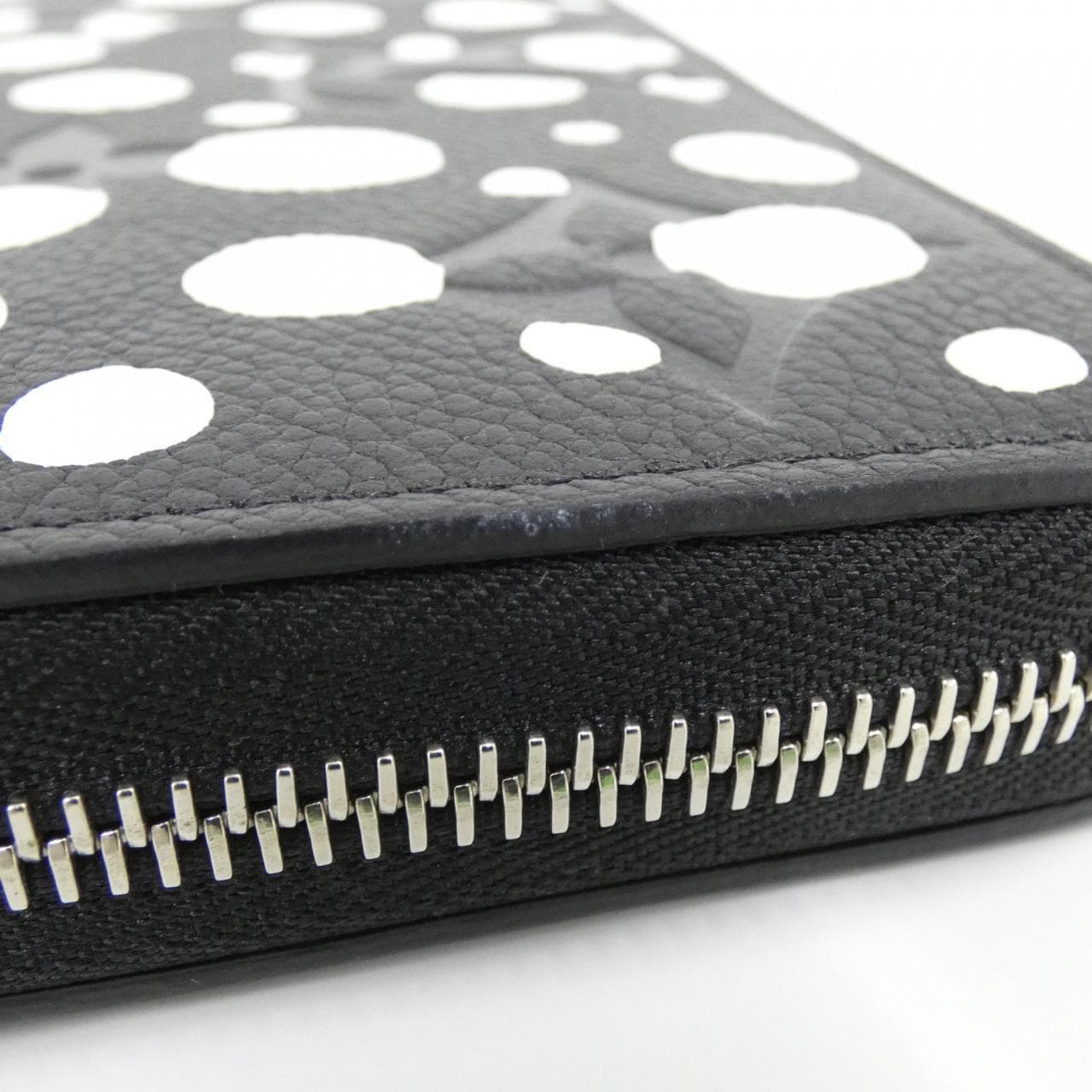 LOUIS VUITTON M81906 銀包 Monogram