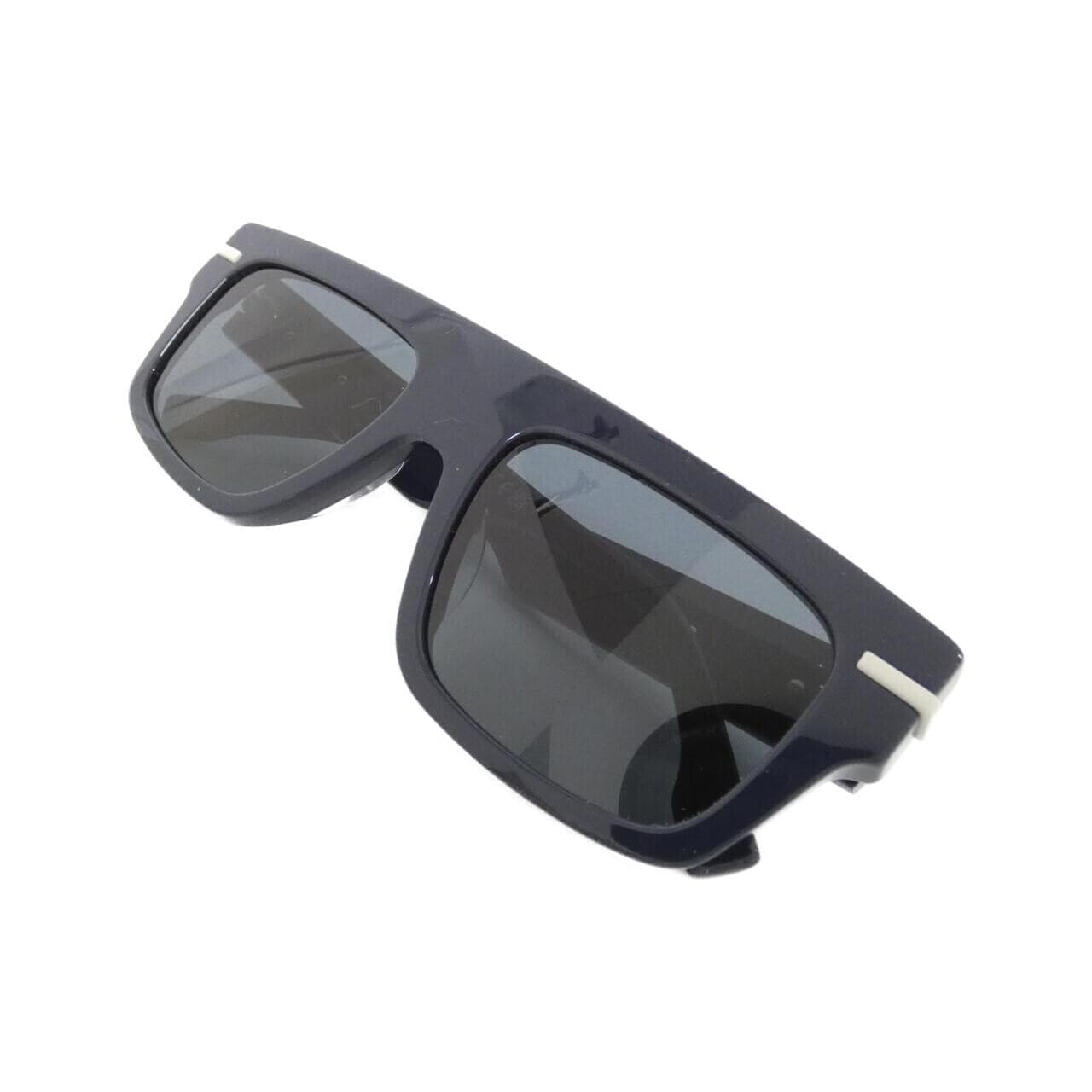 FENDI 40091U Sunglasses