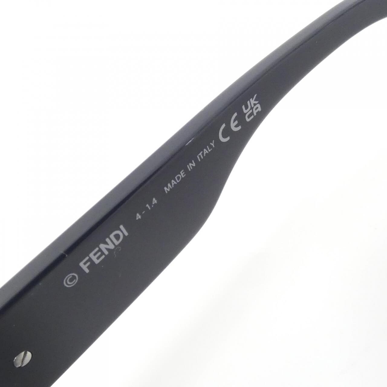 FENDI 40091U Sunglasses