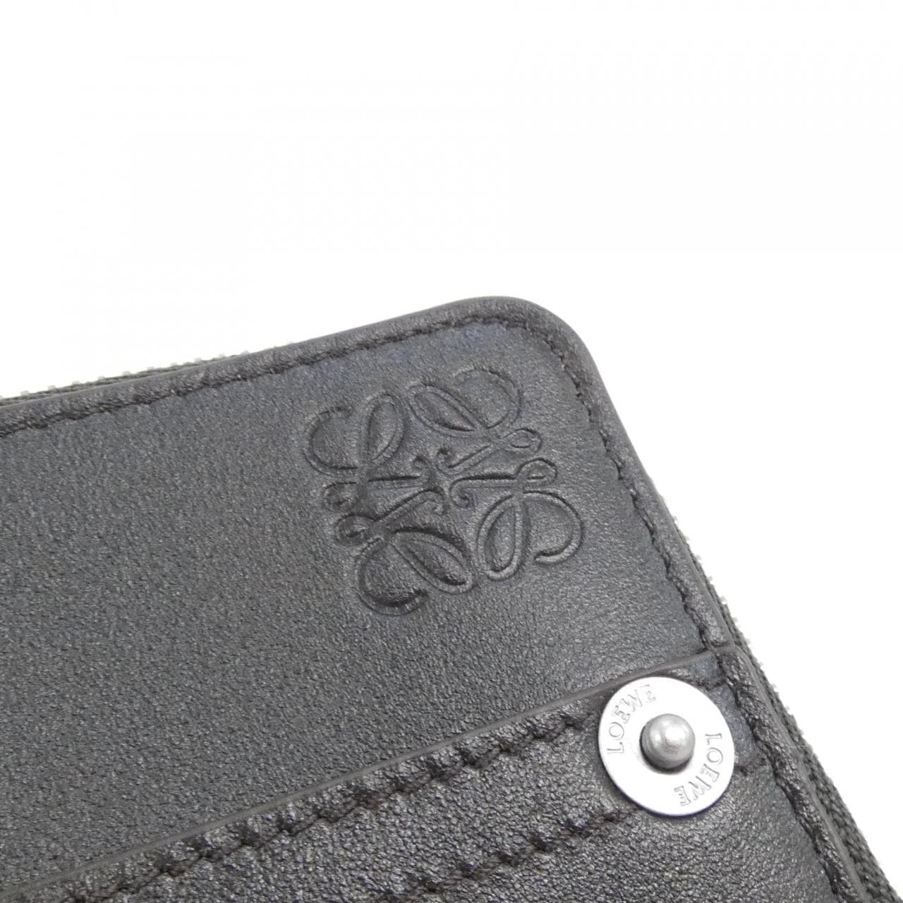 LOEWE C643Z40XAM 散紙包