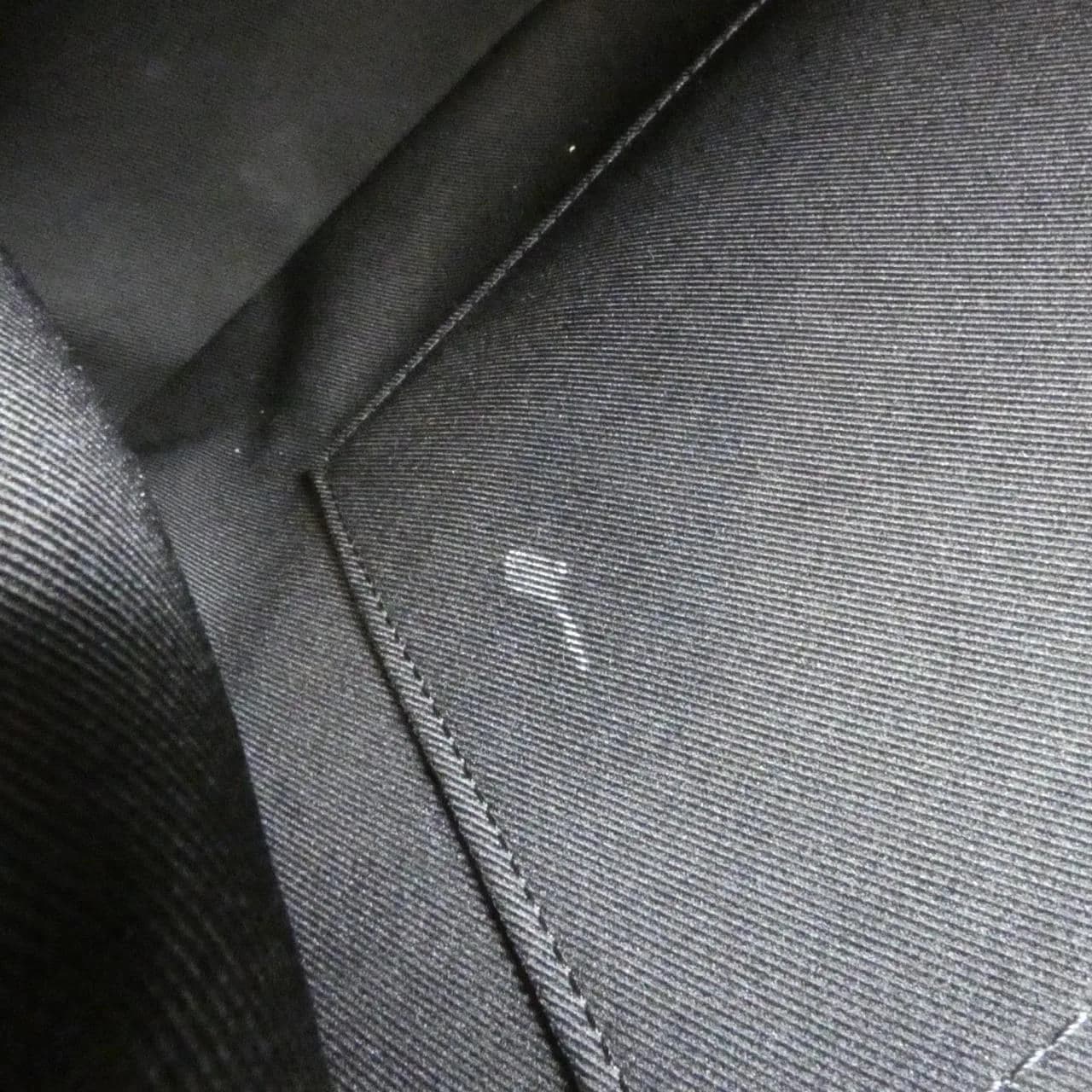 LOUIS VUITTON M13979 Tote