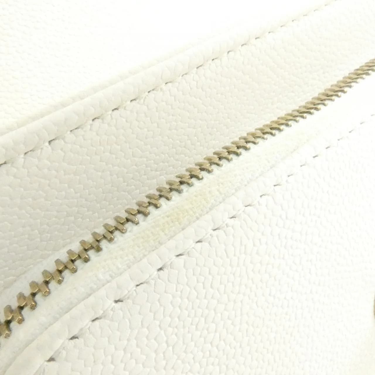 CHANEL 93749 Handbag Grained Calfskin