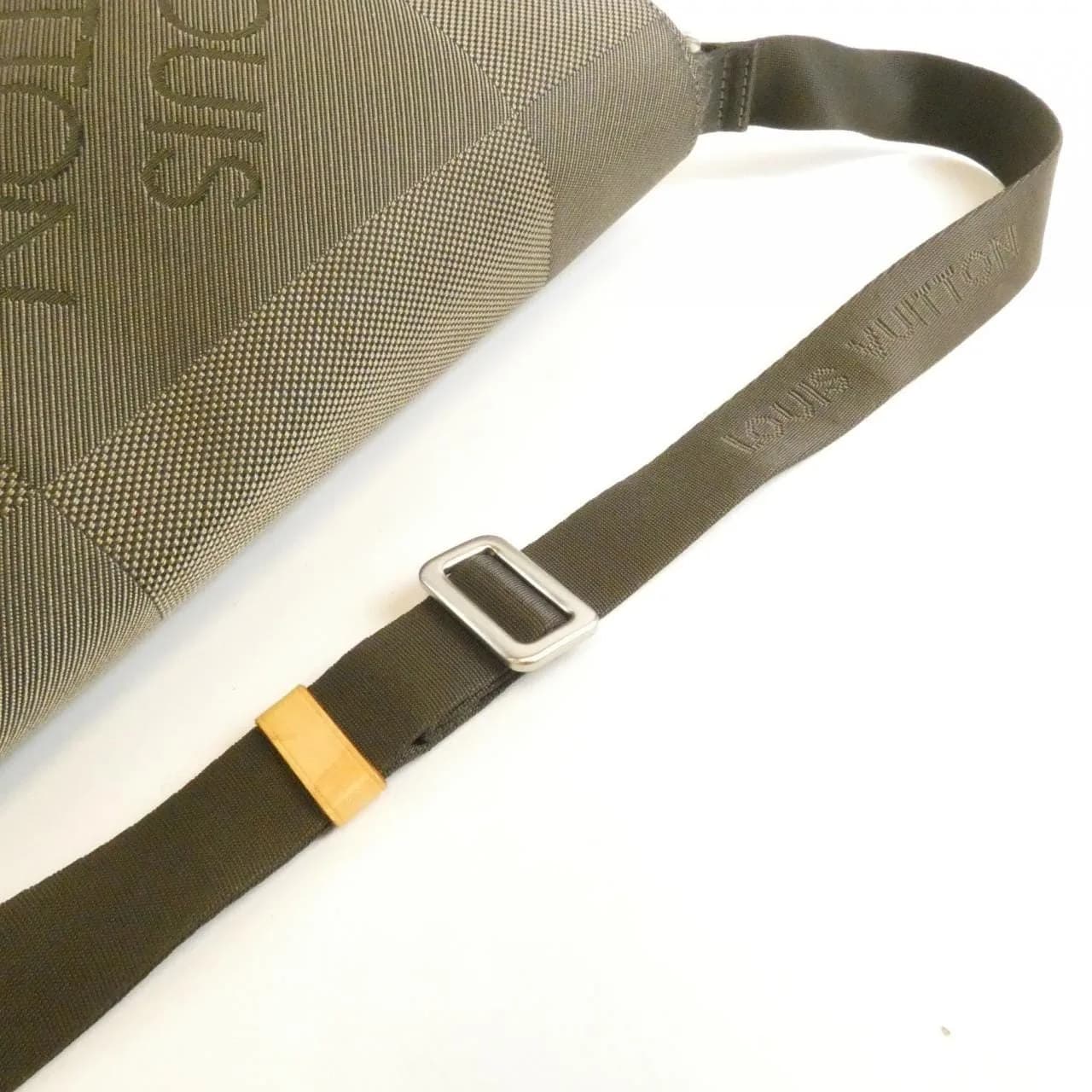 LOUIS VUITTON M93077 肩背包 Damier