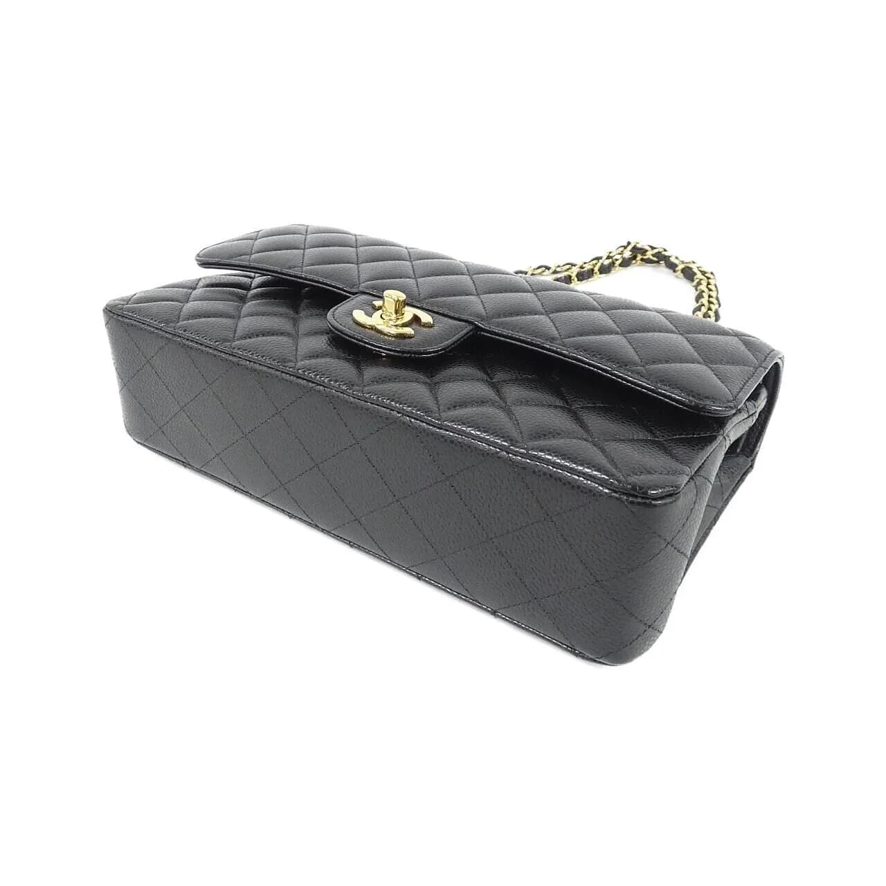 CHANEL Matelasse 1112 Shoulder Grained Calfskin