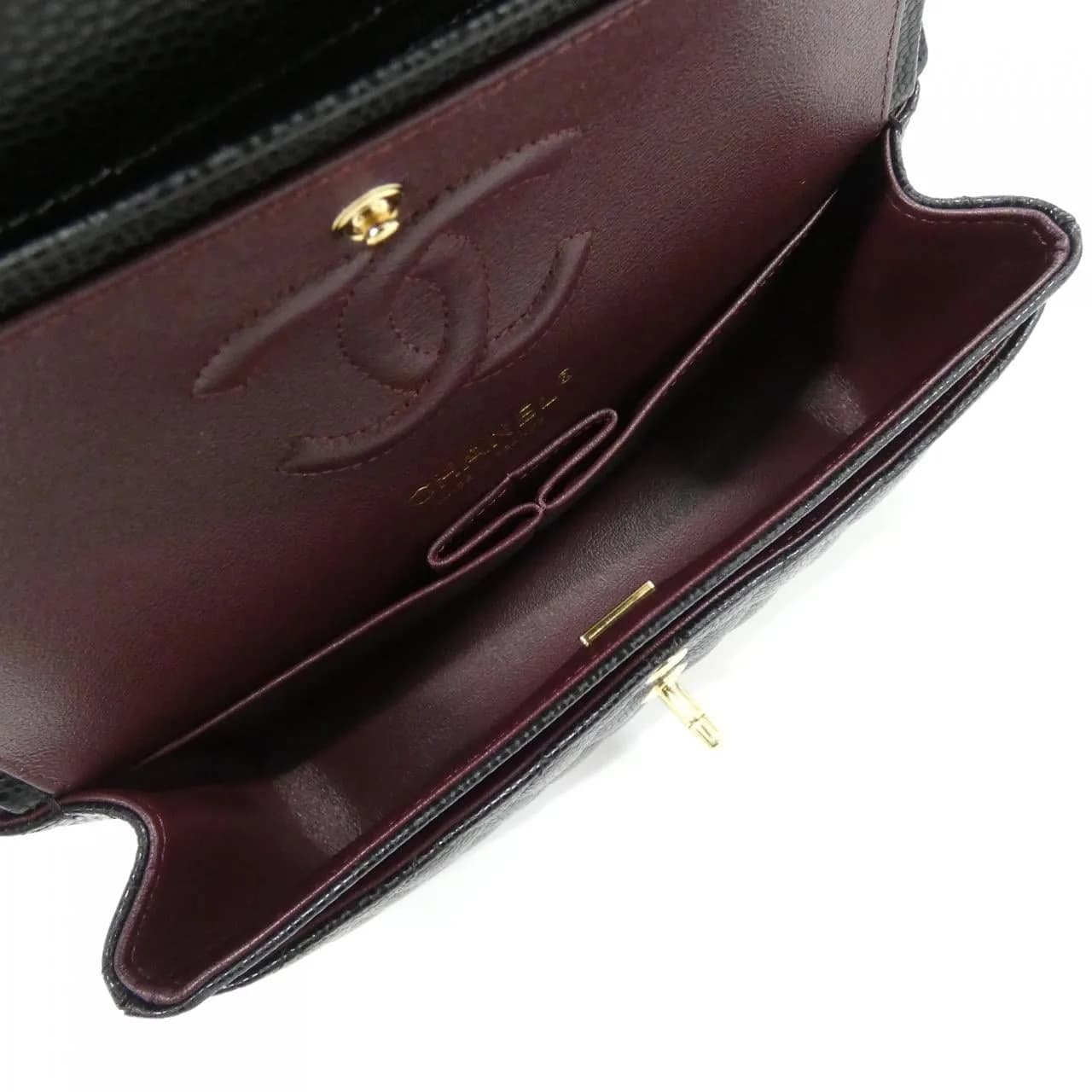 CHANEL Matelasse 1113 Shoulder Grained Calfskin