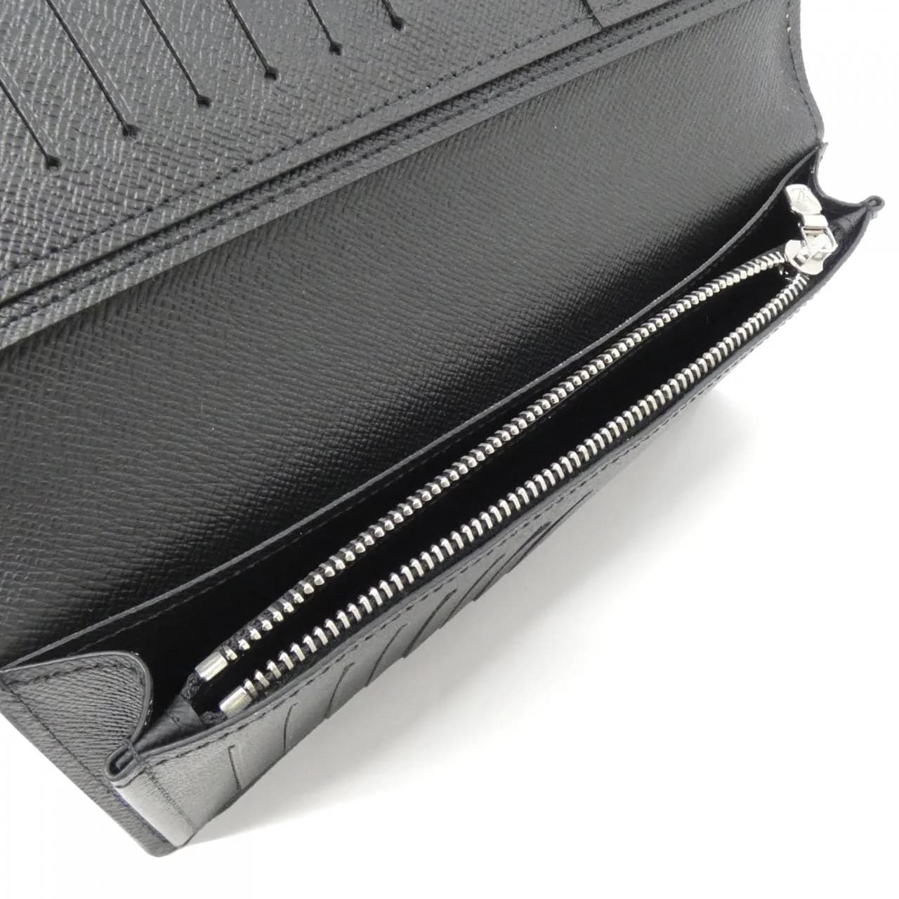 LOUIS VUITTON M60622 銀包 Epi