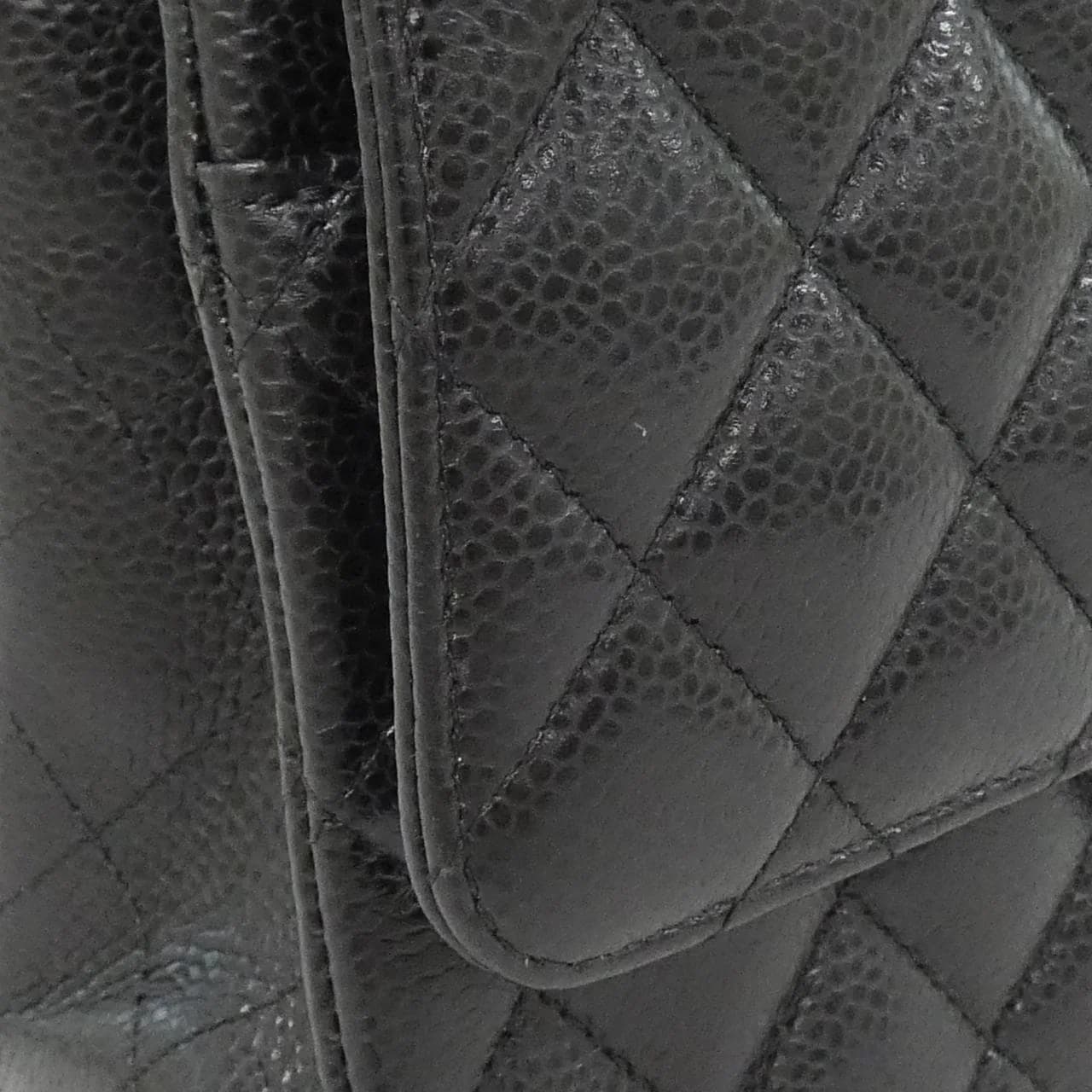 CHANEL Matelasse 1112 Shoulder Grained Calfskin
