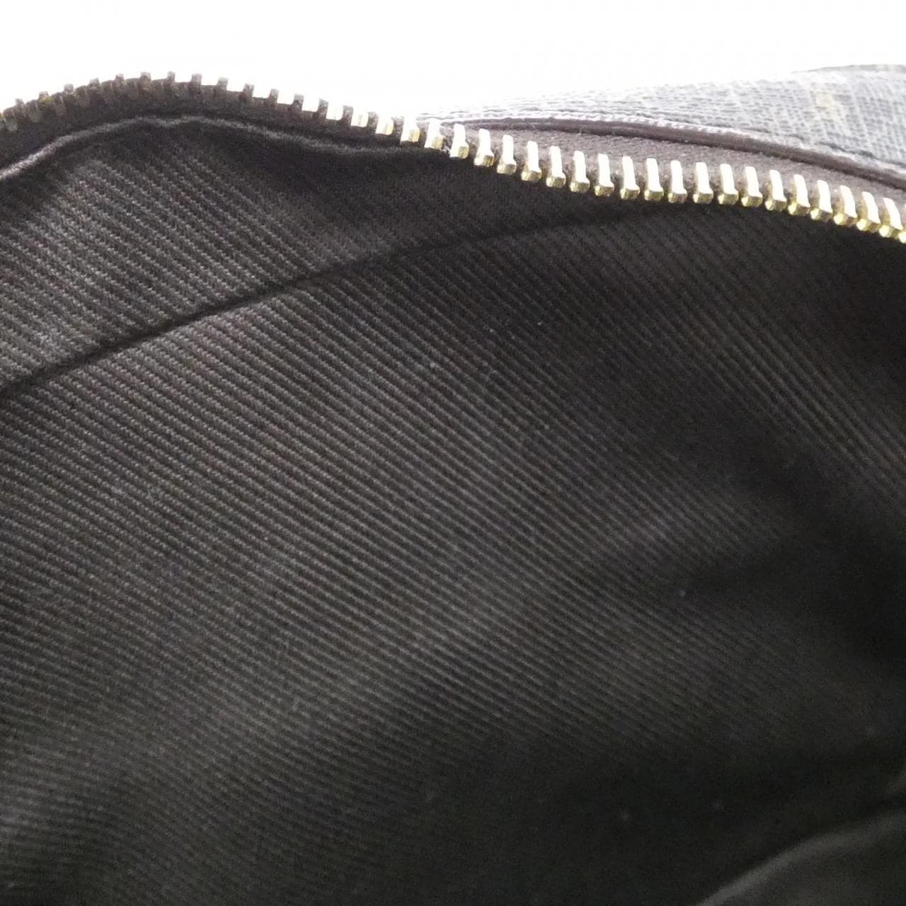 SAINT LAURENT 669957 2UY2W 肩背包 Monogram