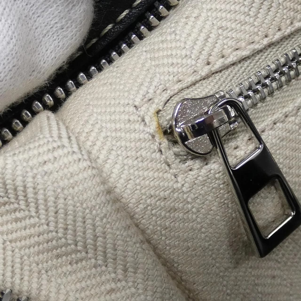 LOEWE B623A18X01 手提包