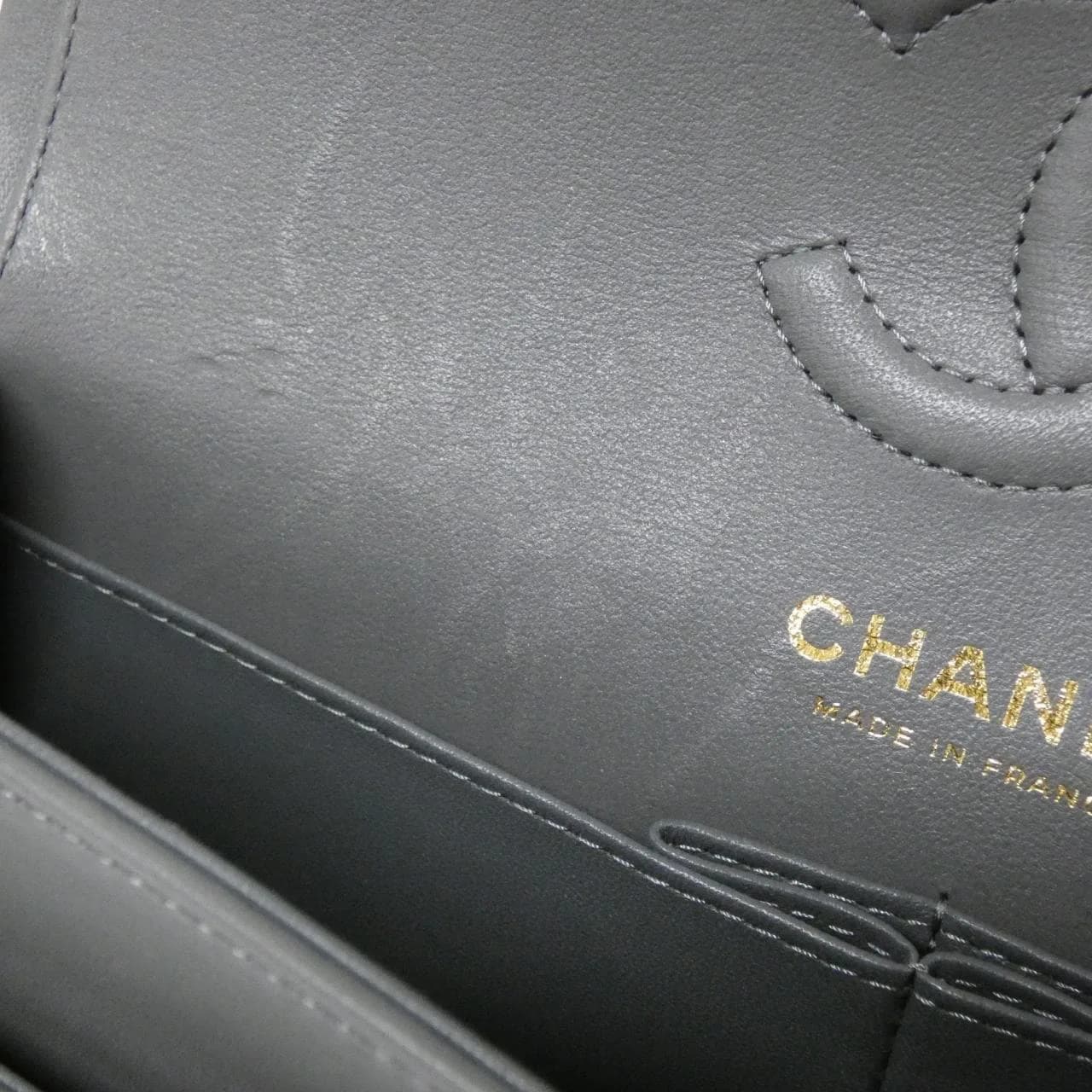 CHANEL Matelasse 1113 Shoulder Lambskin