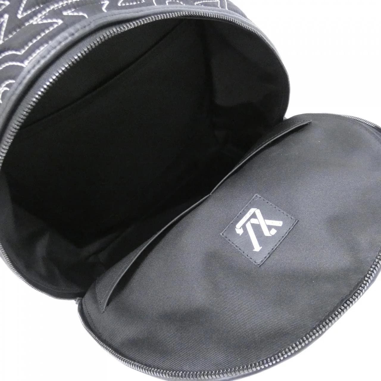 LOUIS VUITTON M21426 背包 尼龍