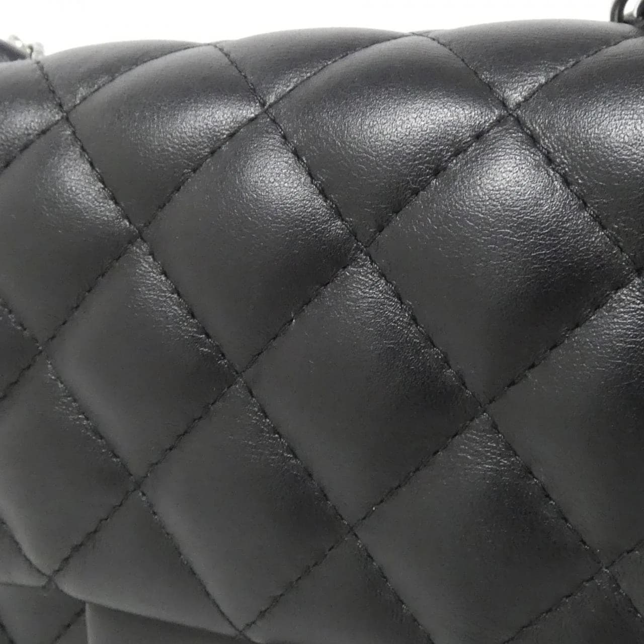 CHANEL Matelasse 35200 Shoulder Lambskin