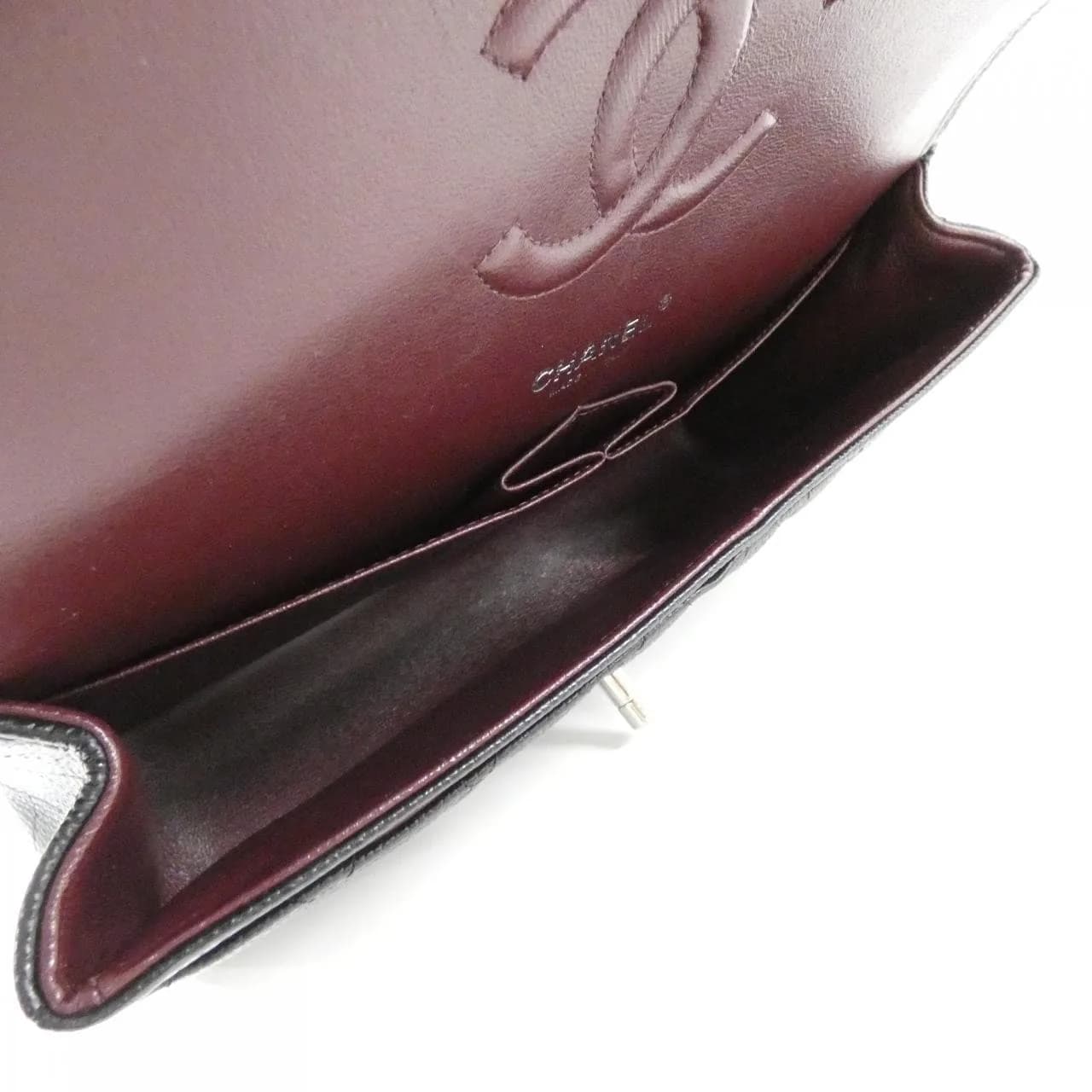 CHANEL Matelasse 1112 Shoulder Grained Calfskin