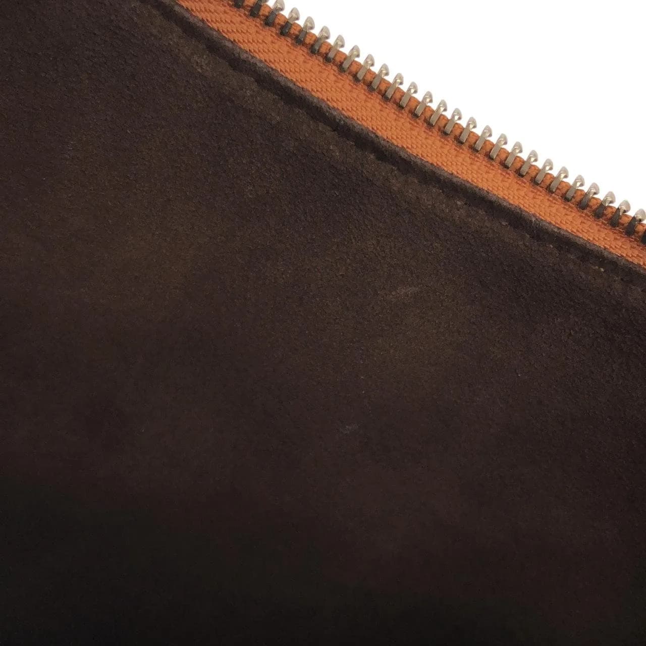 LOUIS VUITTON M80794 肩背包 Epi