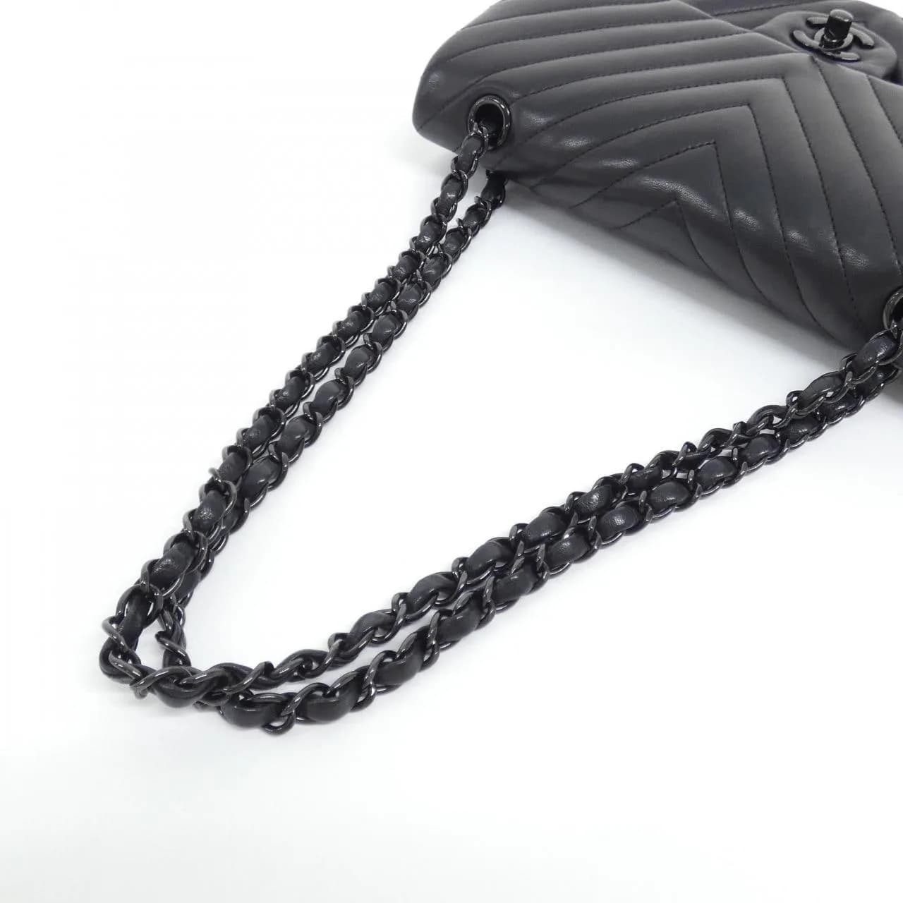 CHANEL Matelasse 1112 Shoulder Lambskin