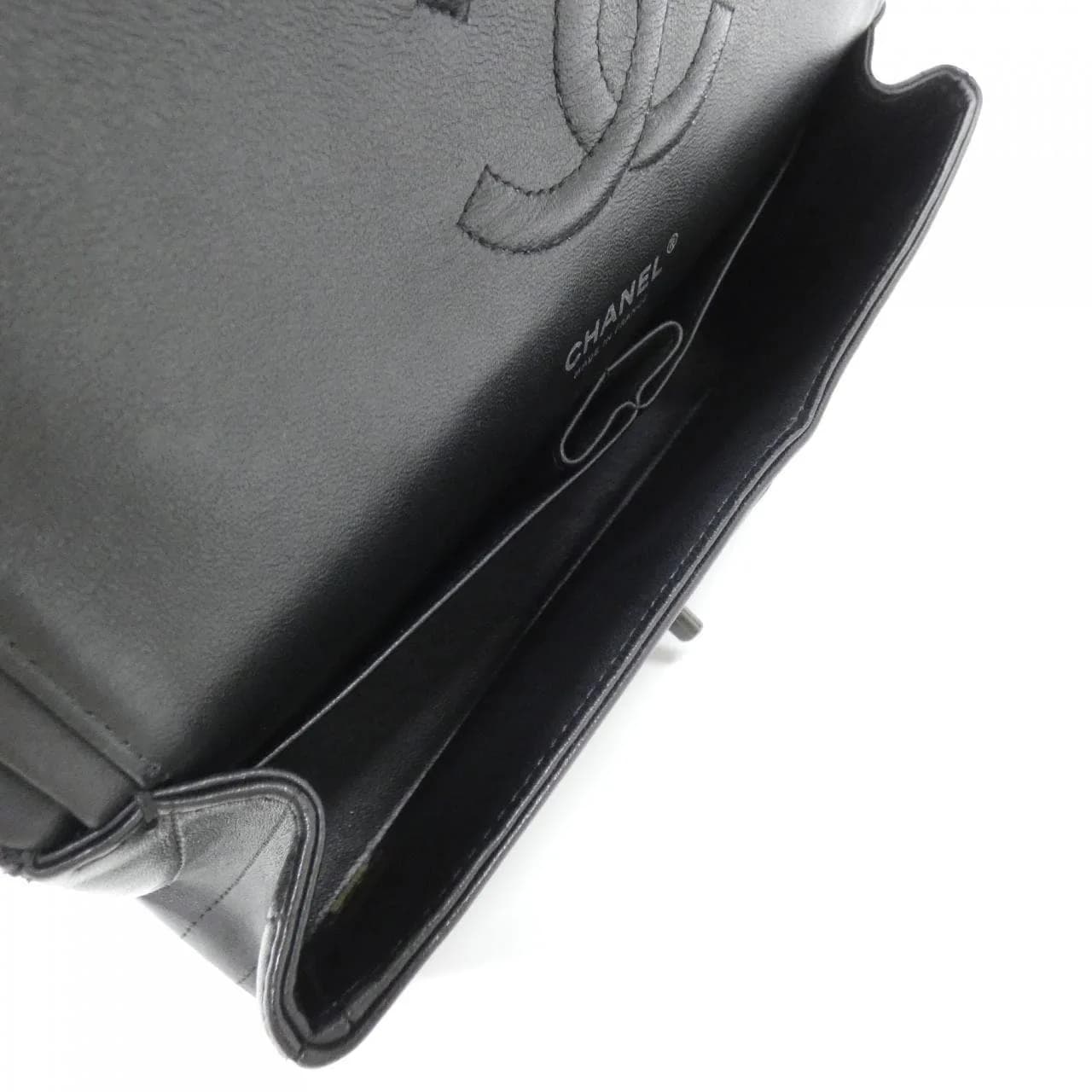 CHANEL Matelasse 1112 Shoulder Lambskin