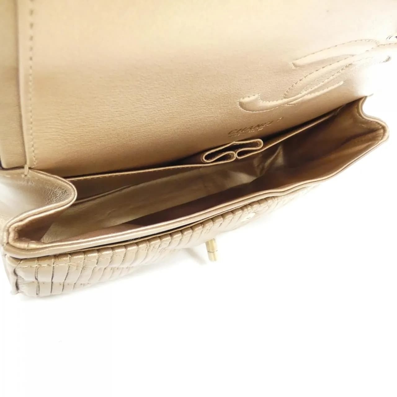 CHANEL Matelasse 1112 Shoulder Lambskin
