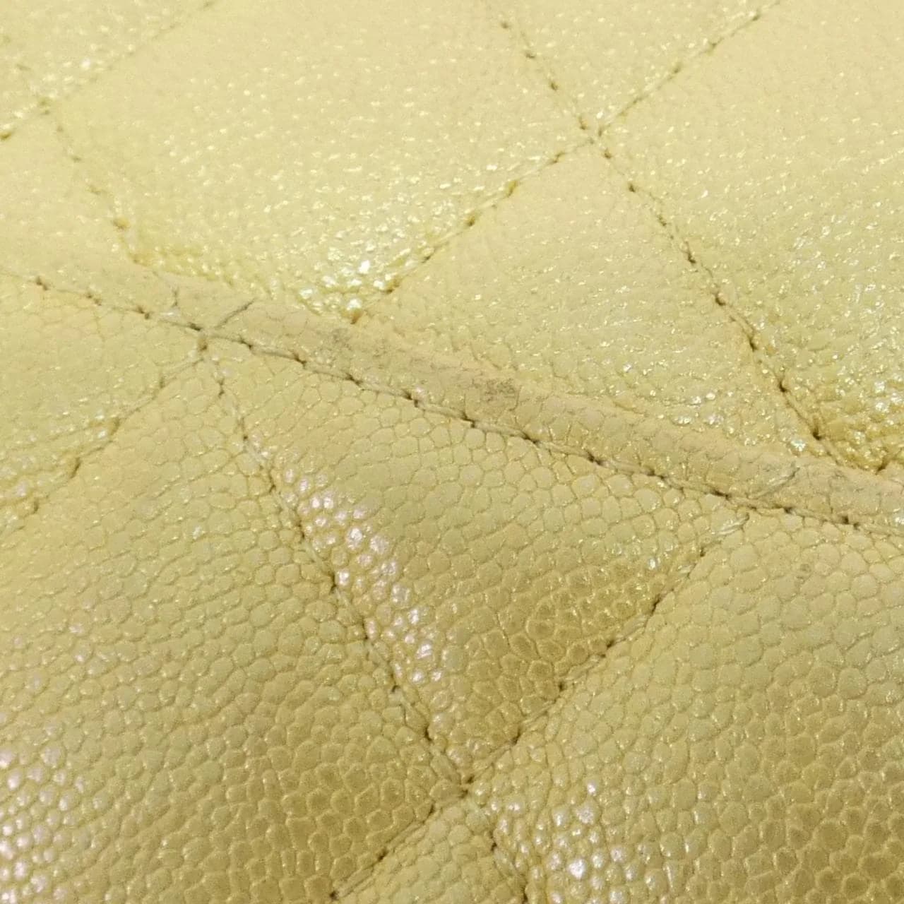 CHANEL Matelasse 1112 Shoulder Grained Calfskin