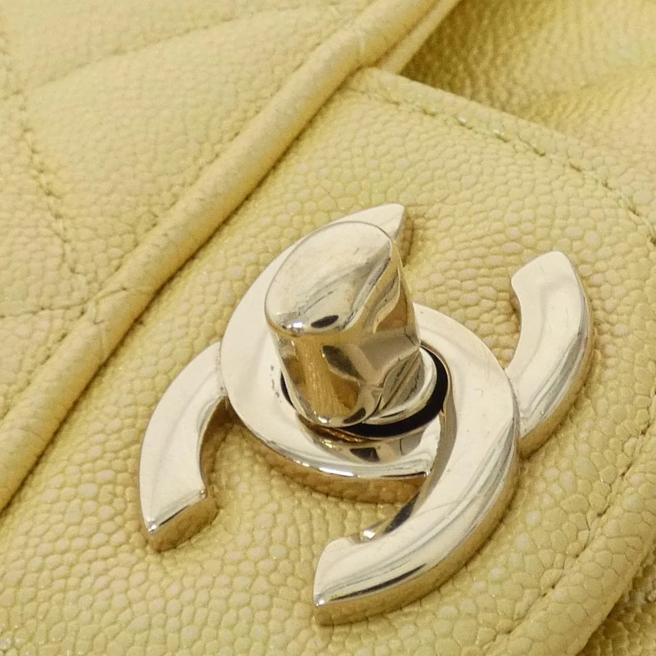 CHANEL Matelasse 1112 Shoulder Grained Calfskin