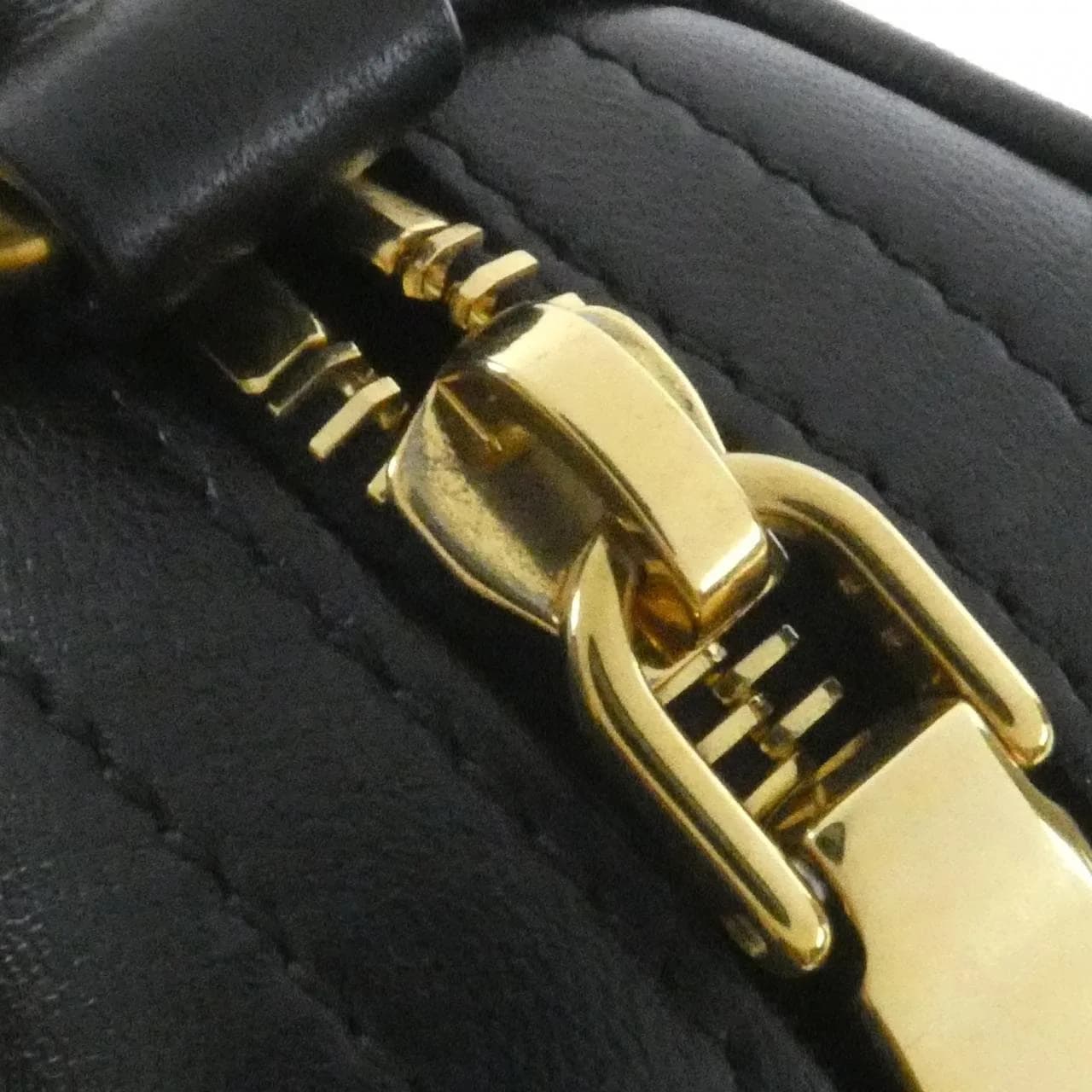 MIU MIU 5BH118 肩背包