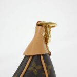 Louis Vuitton Monogram Loop M81098 Shoulder Bag - Image 7