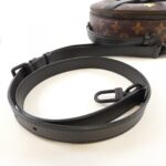 Louis Vuitton Monogram (N°7) Wheel Box M59706 Shoulder Bag - Image 5