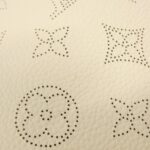 Louis Vuitton Mahina Babylon Chain BB M51767 Shoulder Bag - Image 4