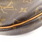 Louis Vuitton Monogram Croissant MM M51512 Shoulder Bag - Image 2