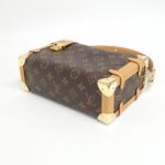 Louis Vuitton Monogram Side Trunk MM M46358 Shoulder Bag - Image 3