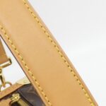 Louis Vuitton Monogram Side Trunk MM M46358 Shoulder Bag - Image 6