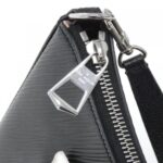 Louis Vuitton Epi Marelle M80689 Shoulder Bag - Image 4