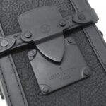 Louis Vuitton Taïga Monogram Vertical Trunk Wearable Wallet M82070 Shoulder Bag - Image 5